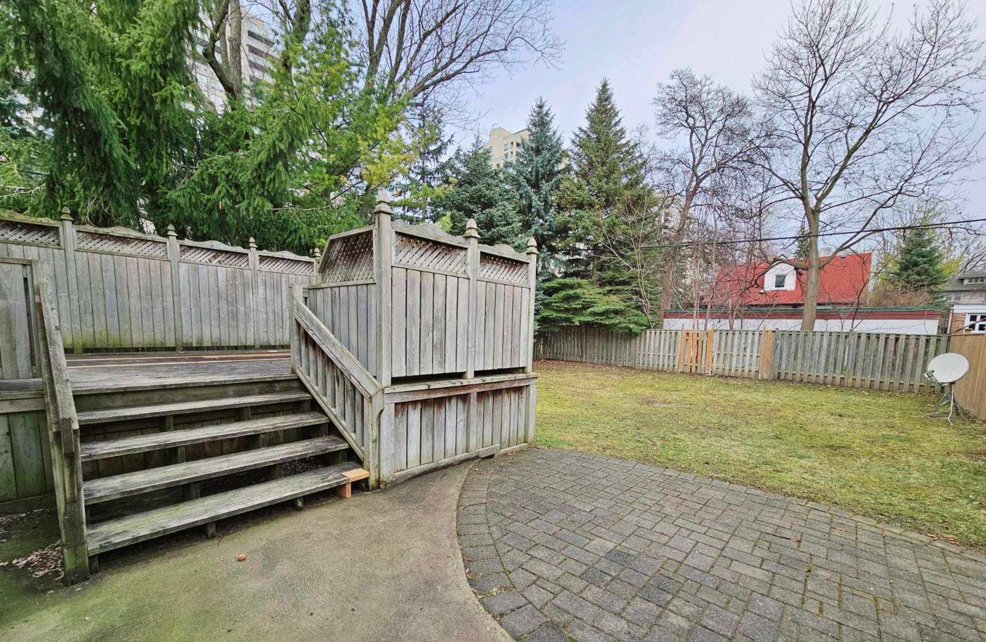 Beautiful Room At Yonge And Sheppard And North York Centre Торонто Екстер'єр фото